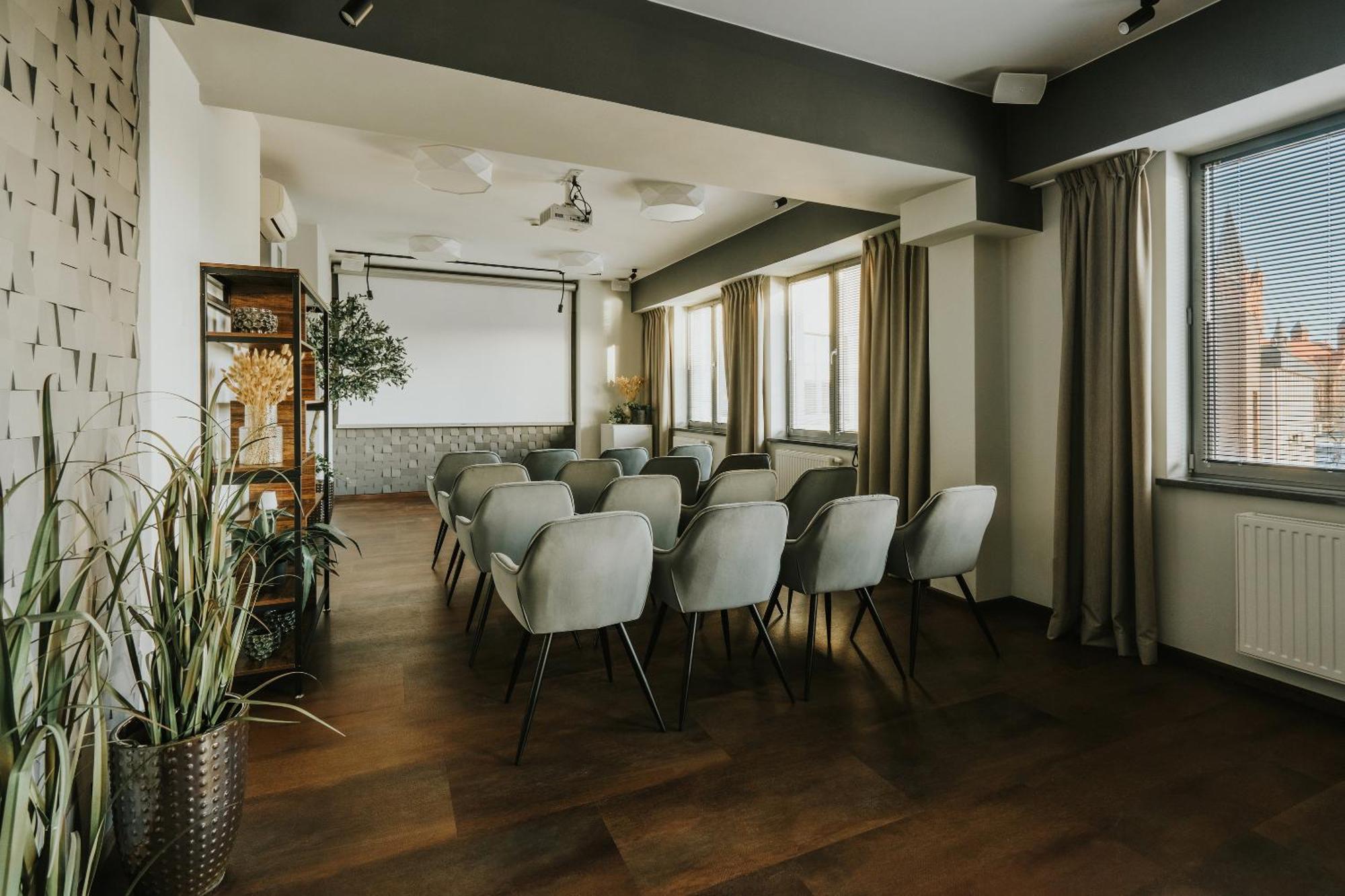 Green Hotel Inowroclaw Bagian luar foto